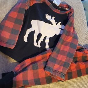 2t unisex moose pj set